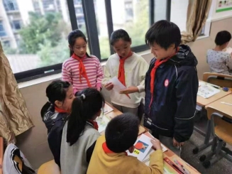 1学生讨论